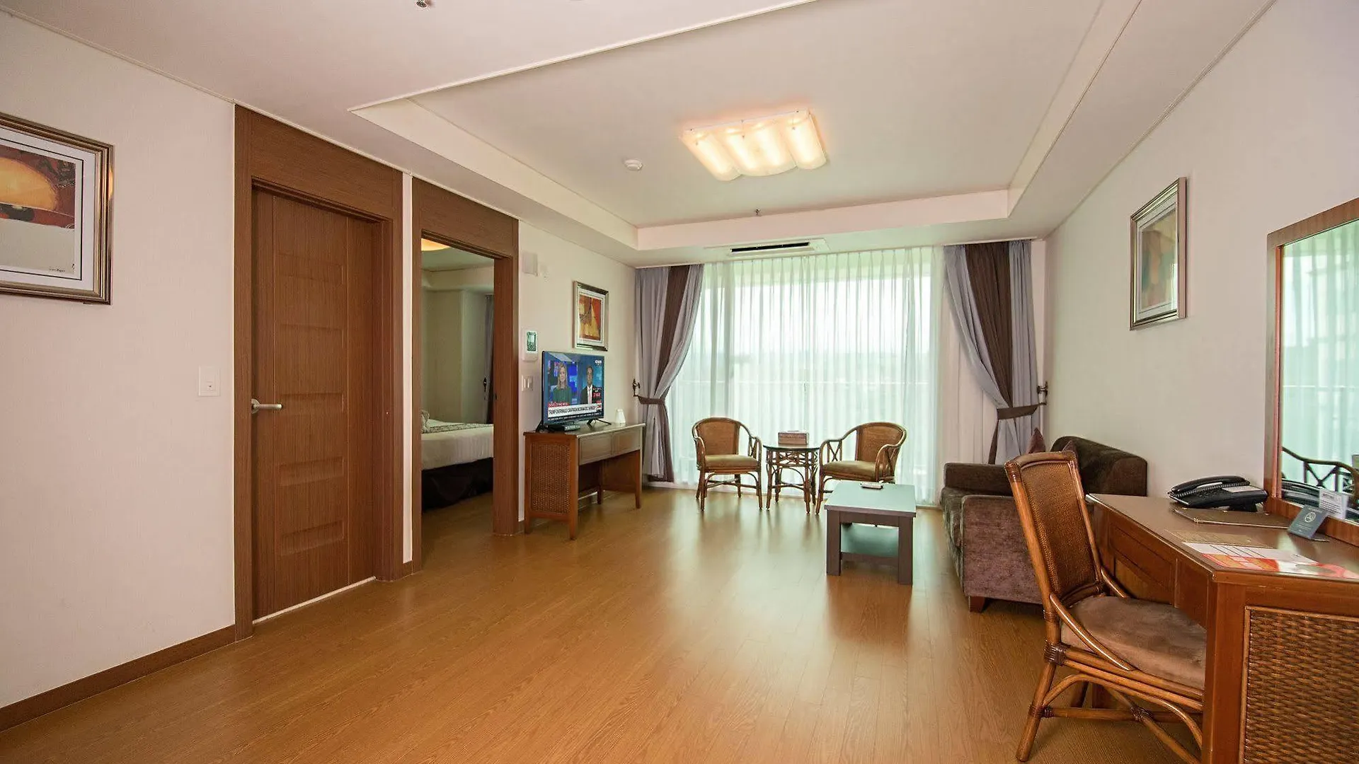 ****  Xenia Hotel Clark Clark Field Филиппины